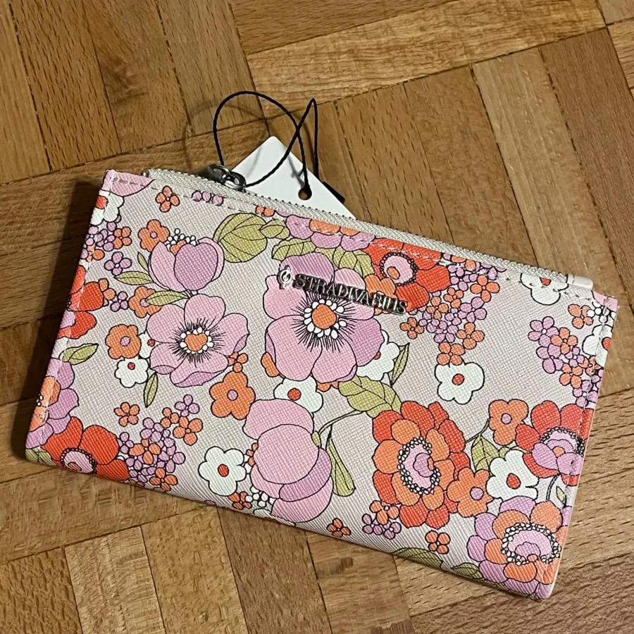 کیف پول زنانه Stradivario