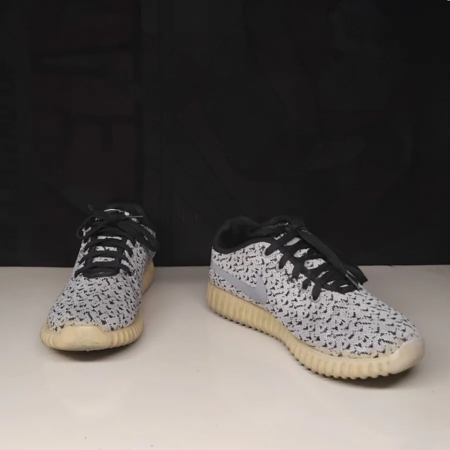 کفش کنونی ابروباد