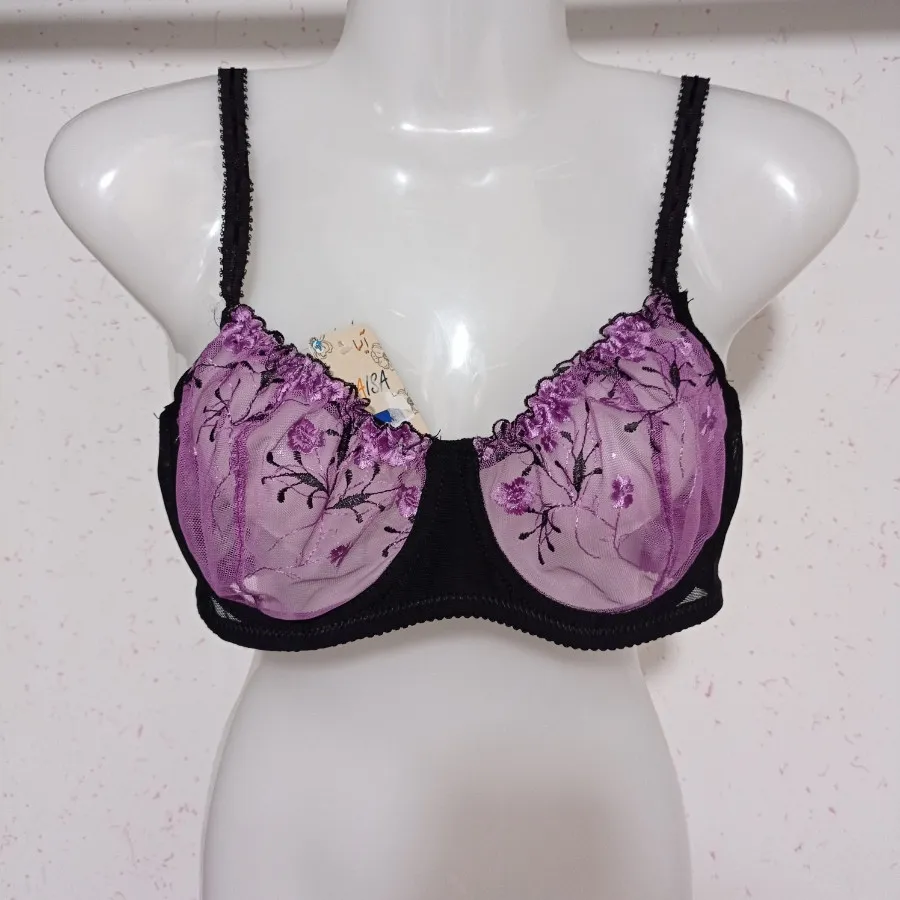 سوتین توری گلدوزی