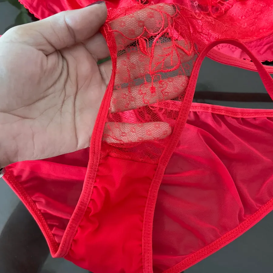 لباس زیر هارنس