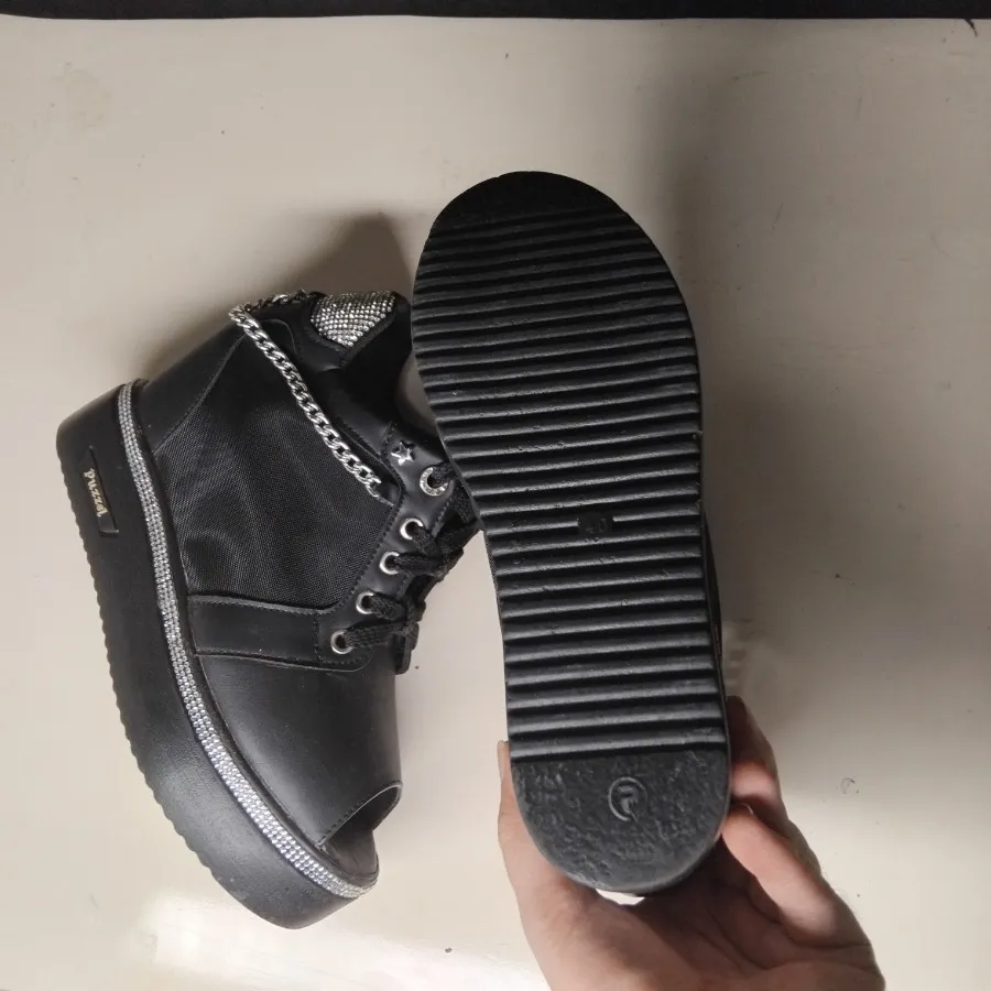 بوت صندل puzzel