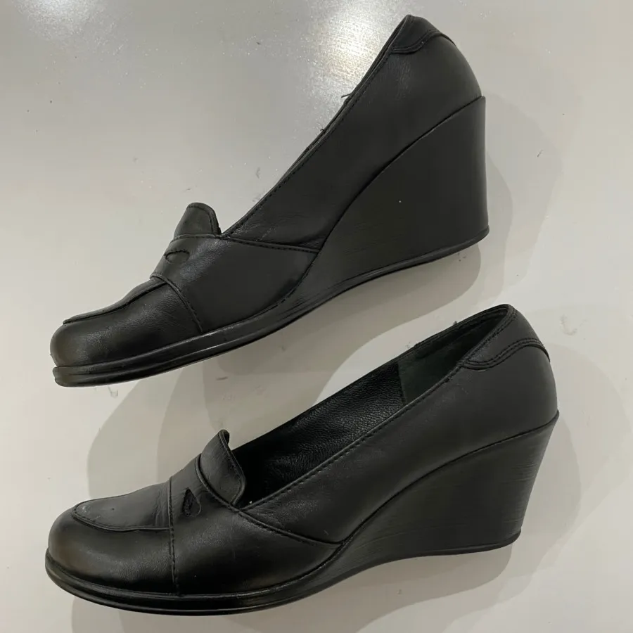 کفش چرم طبی سایز 38