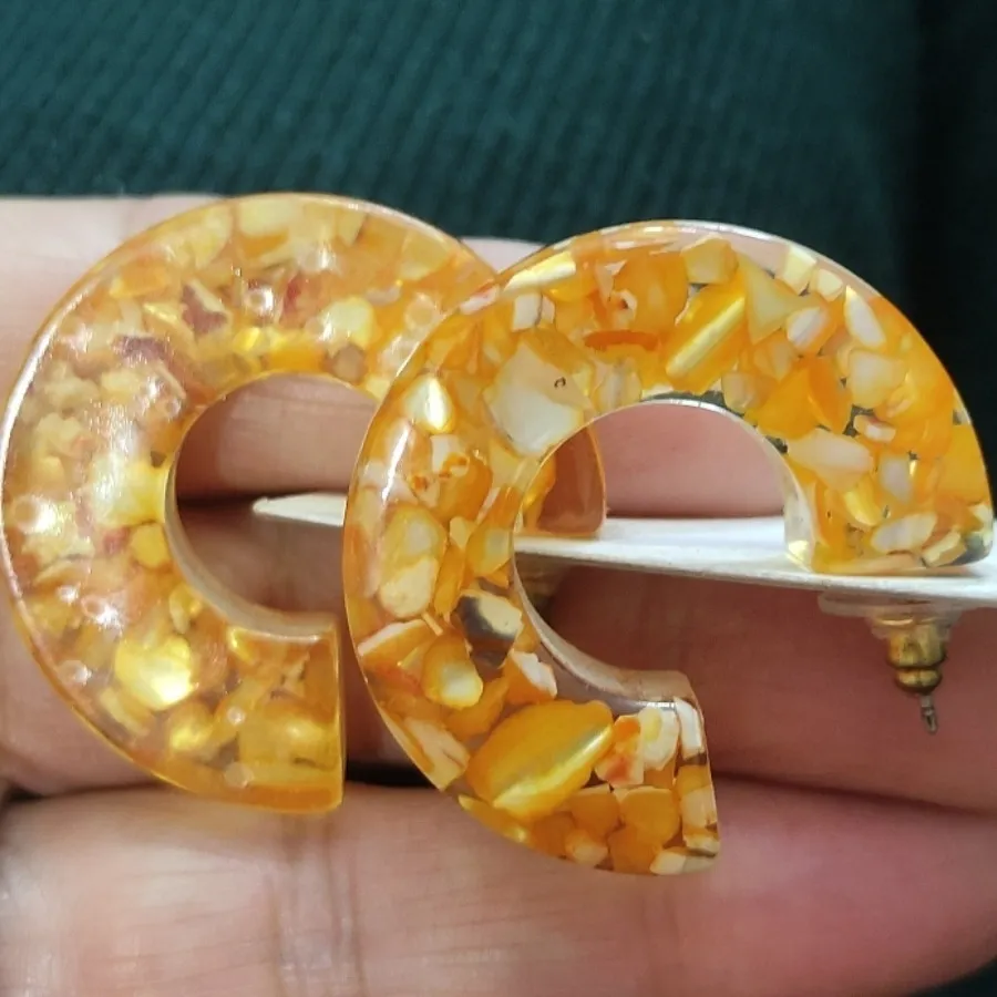 گوشواره رزینی خاص وشیک