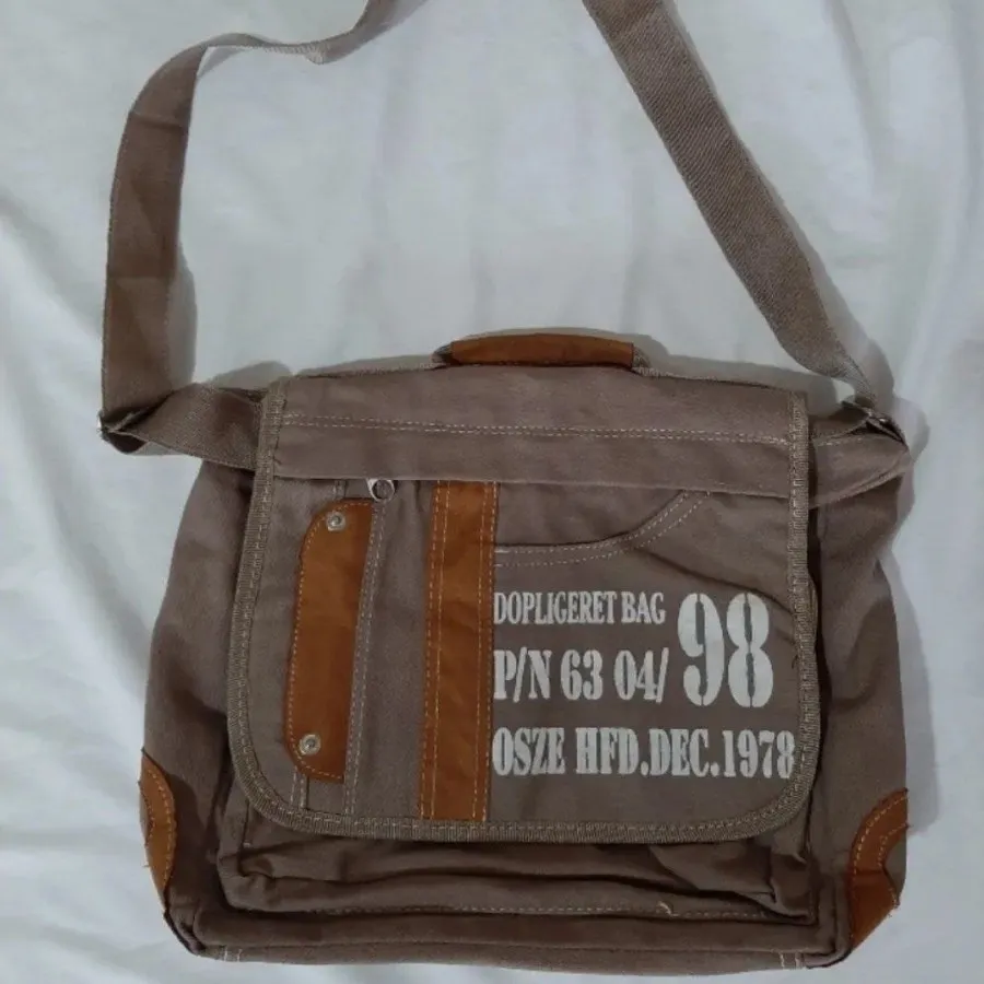 کیف کژوال در حد نو