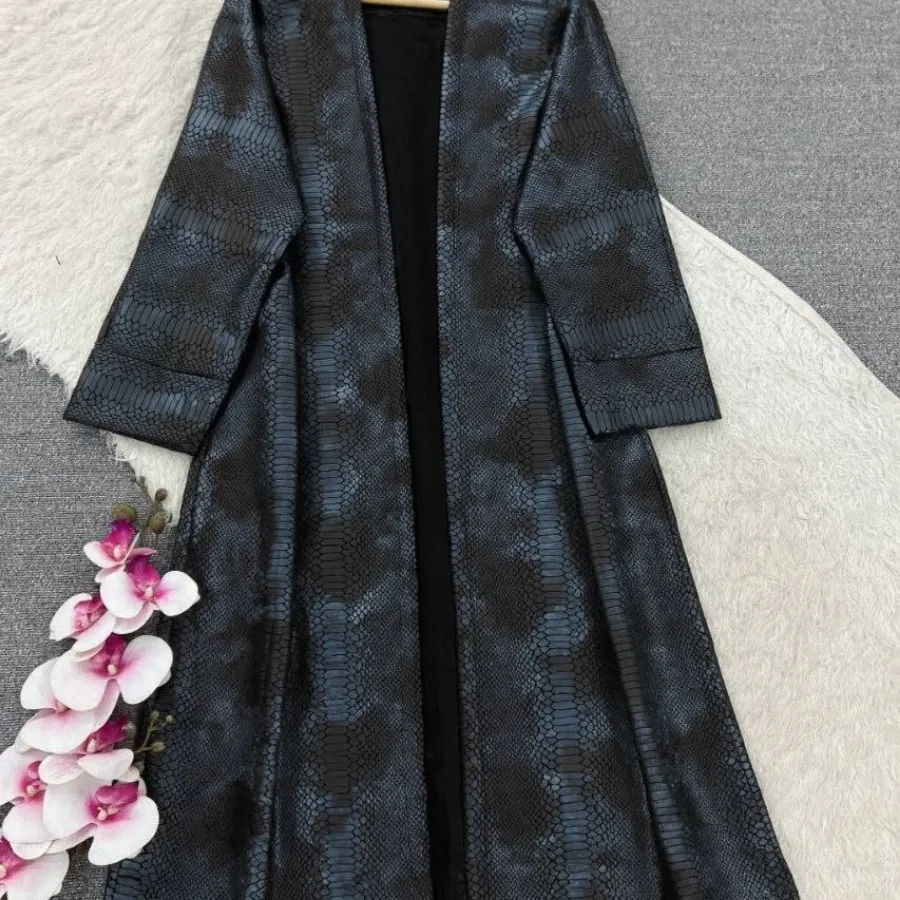 مانتو چرم پوست مار