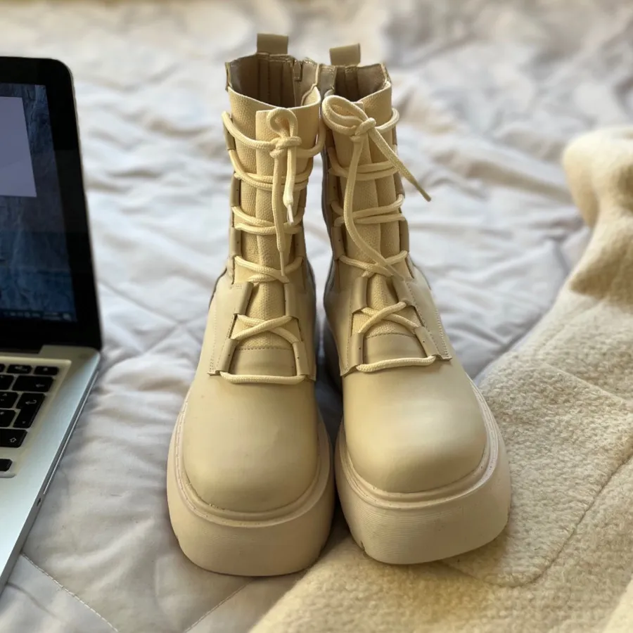 بوت ترندی زنانه