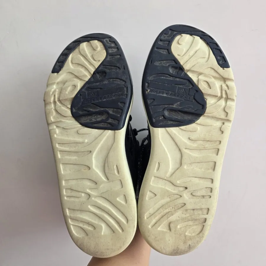 نیم بوت آدیداس