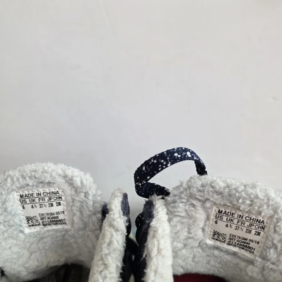 نیم بوت آدیداس