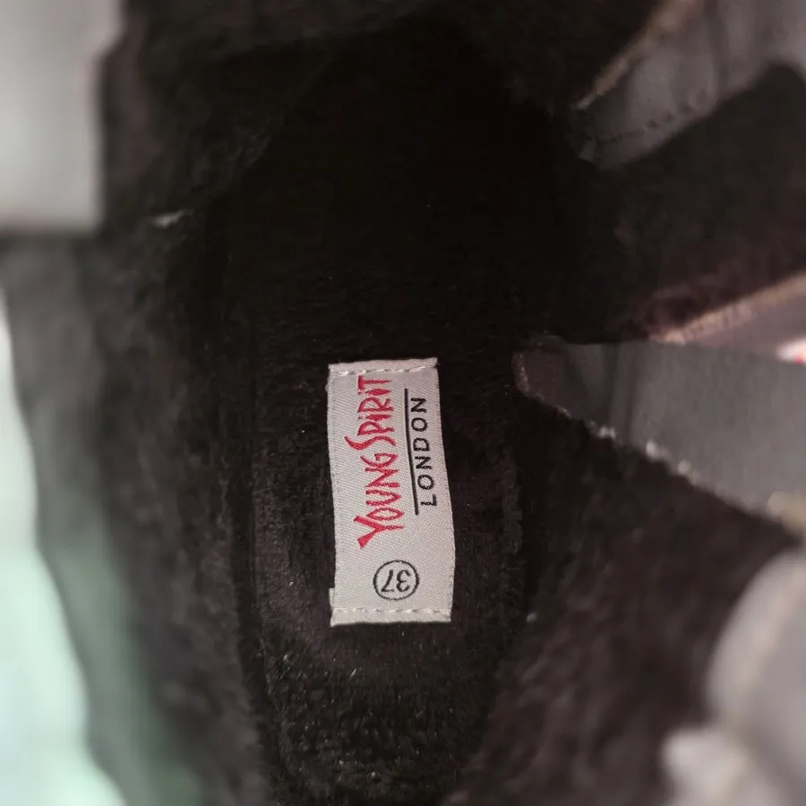 نیم بوت زیپدار