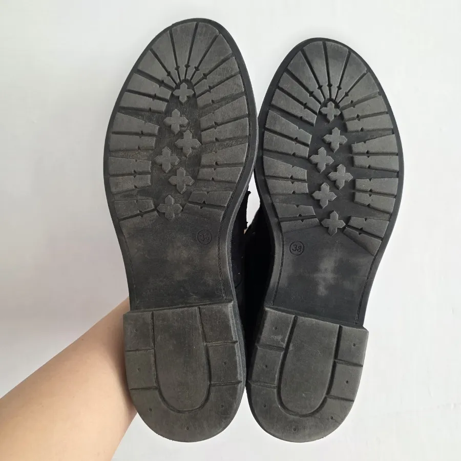 نیم بوت مشکی جیر