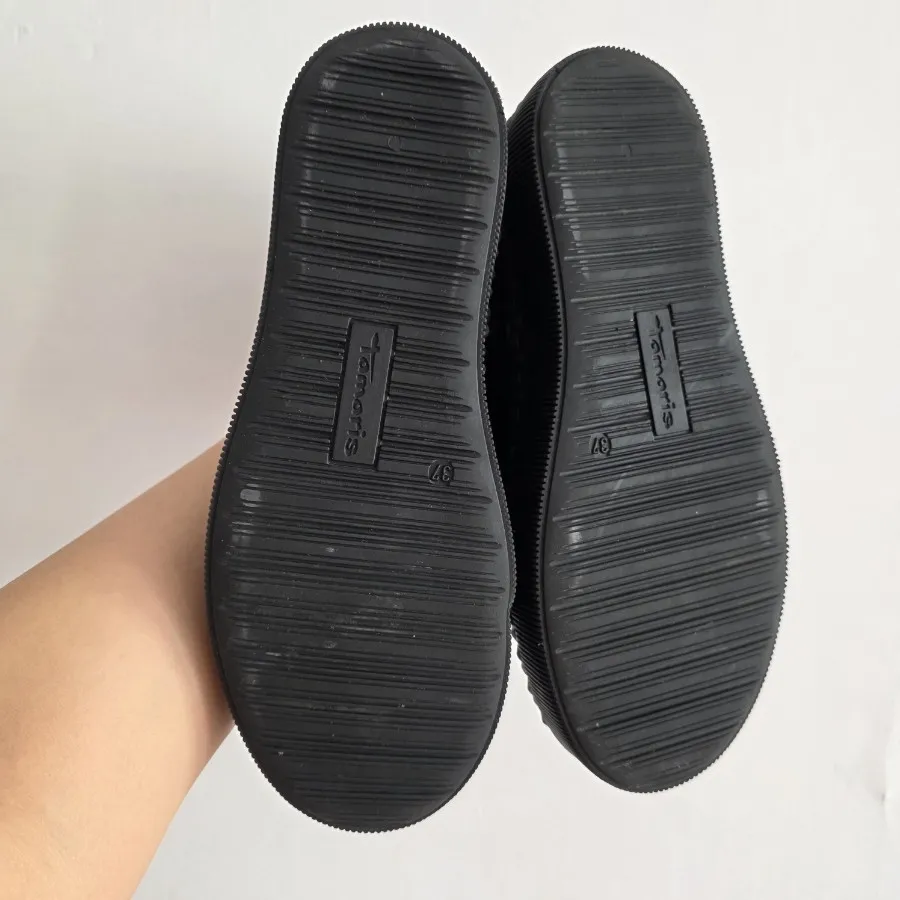 نیم بوت زیپدار مشکی