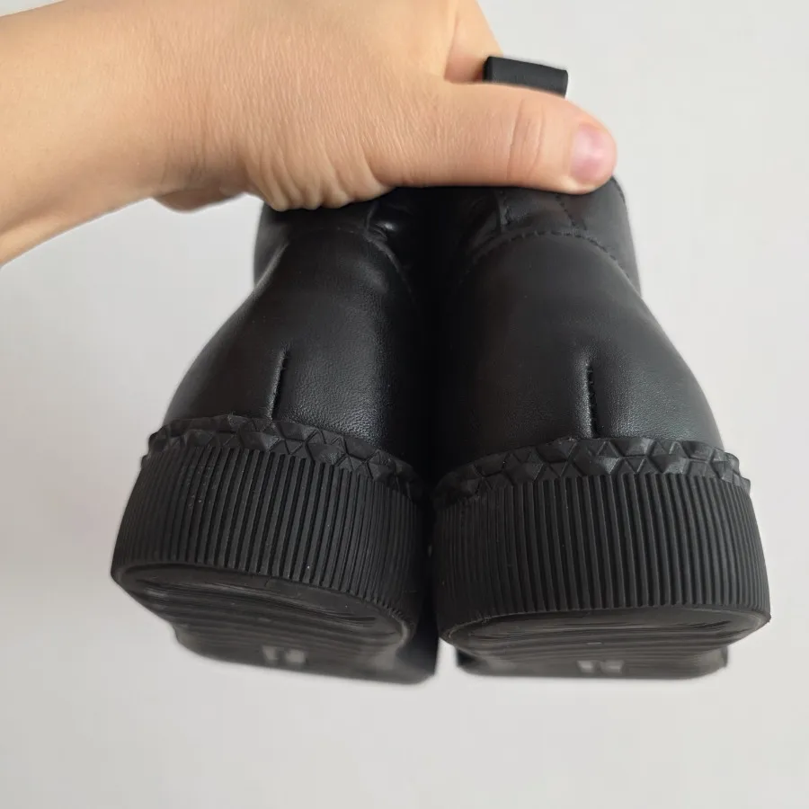 نیم بوت زیپدار مشکی