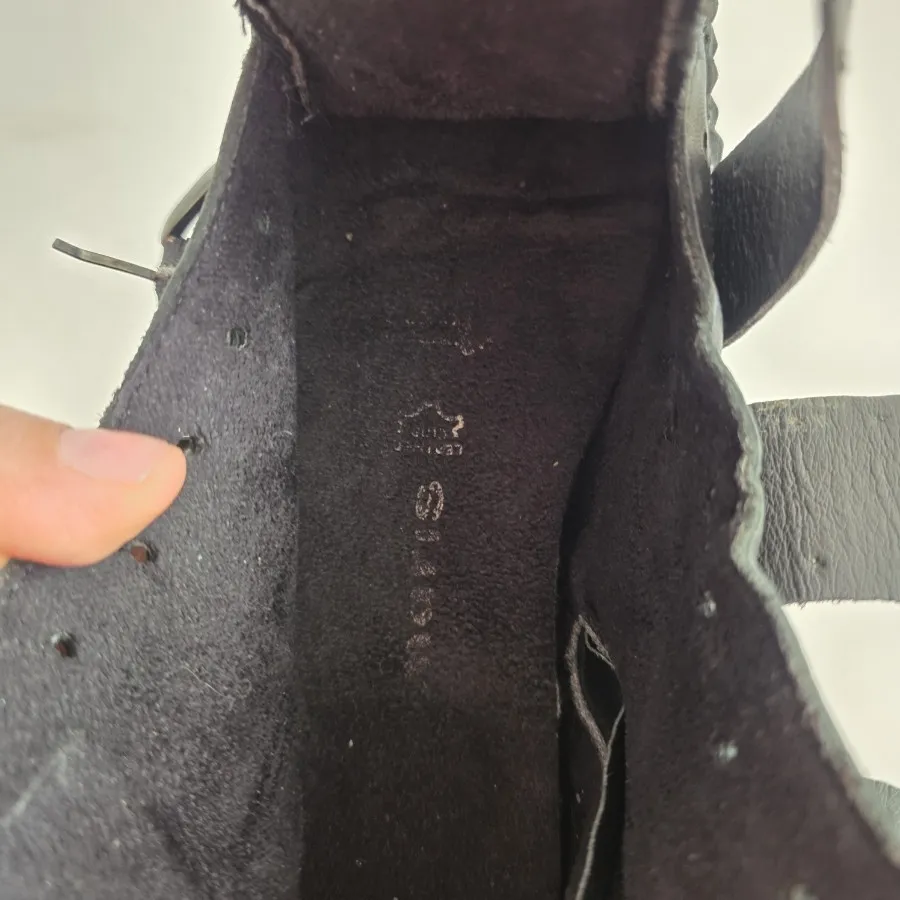 نیم بوت زیپدار مشکی