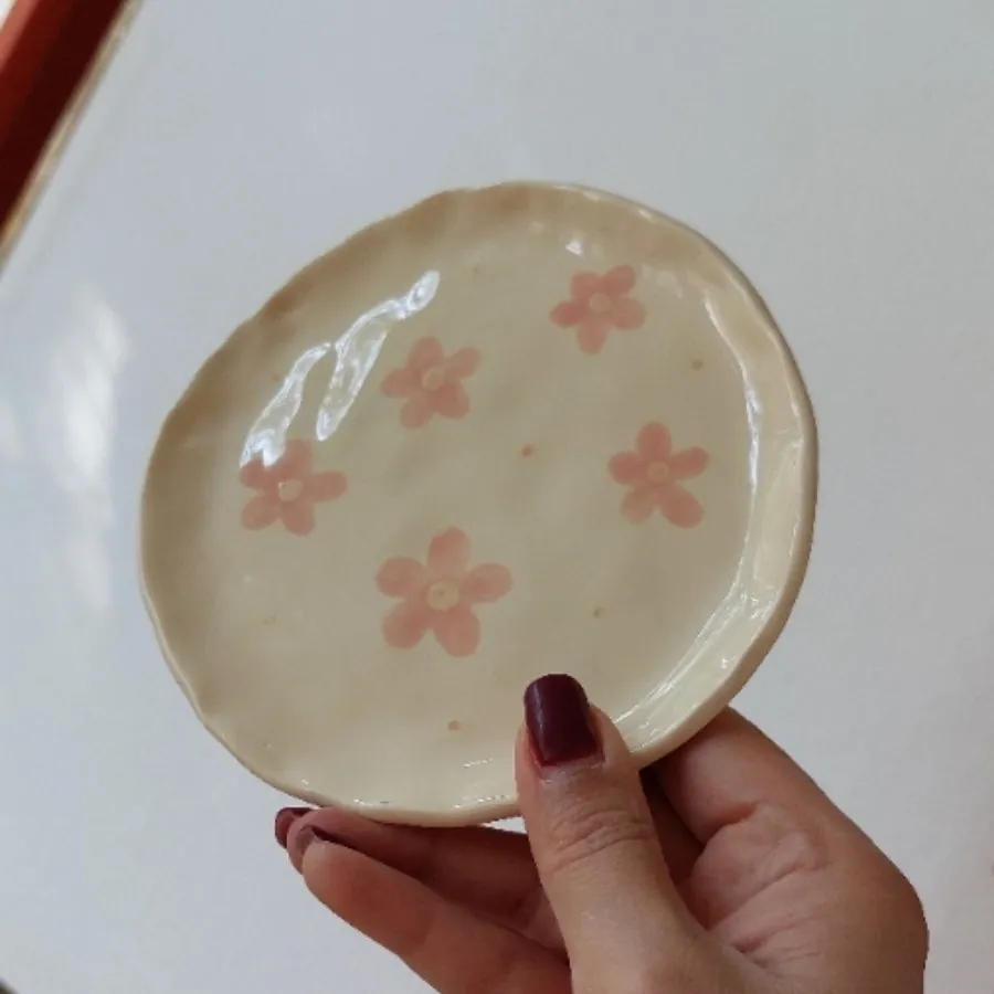 فنجان و زیرفنجانی