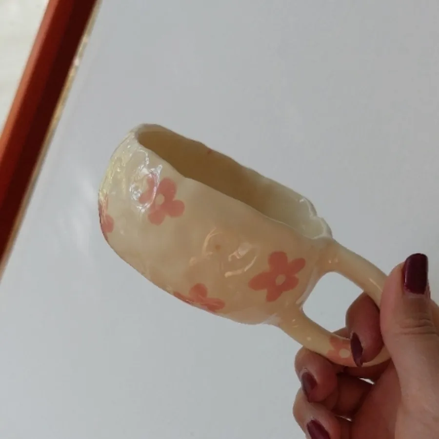 فنجان و زیرفنجانی