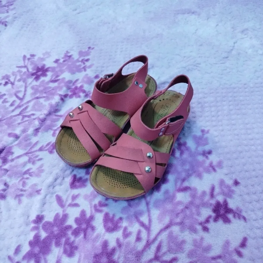 صندل دخترانه