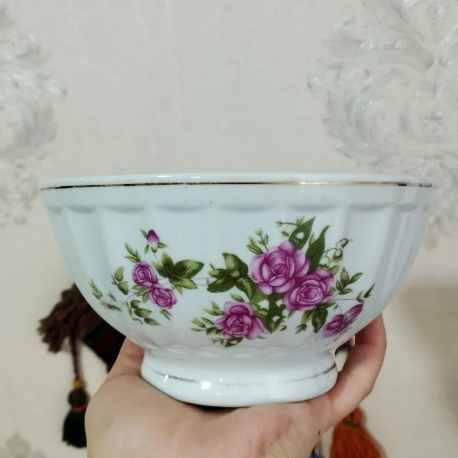 کاسه و پیاله گلسرخی