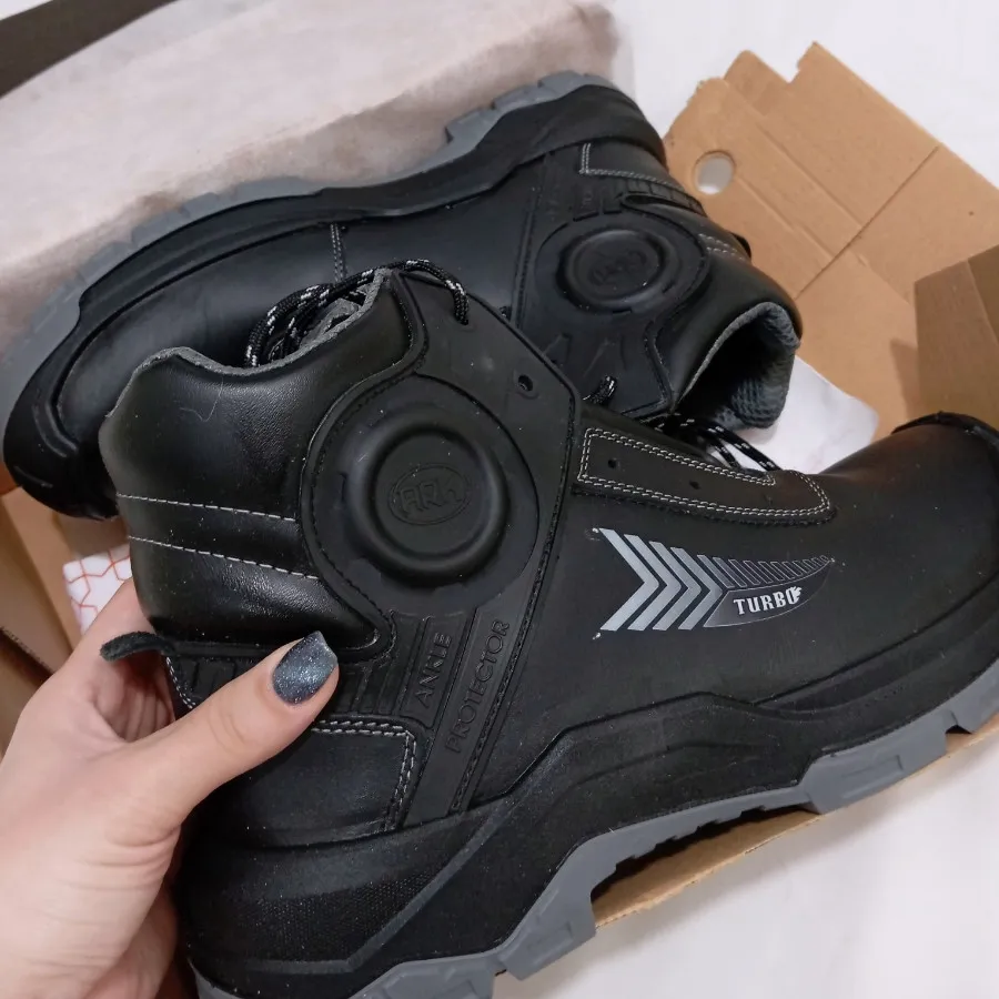 کفش ایمنی مدل توربو مشکی