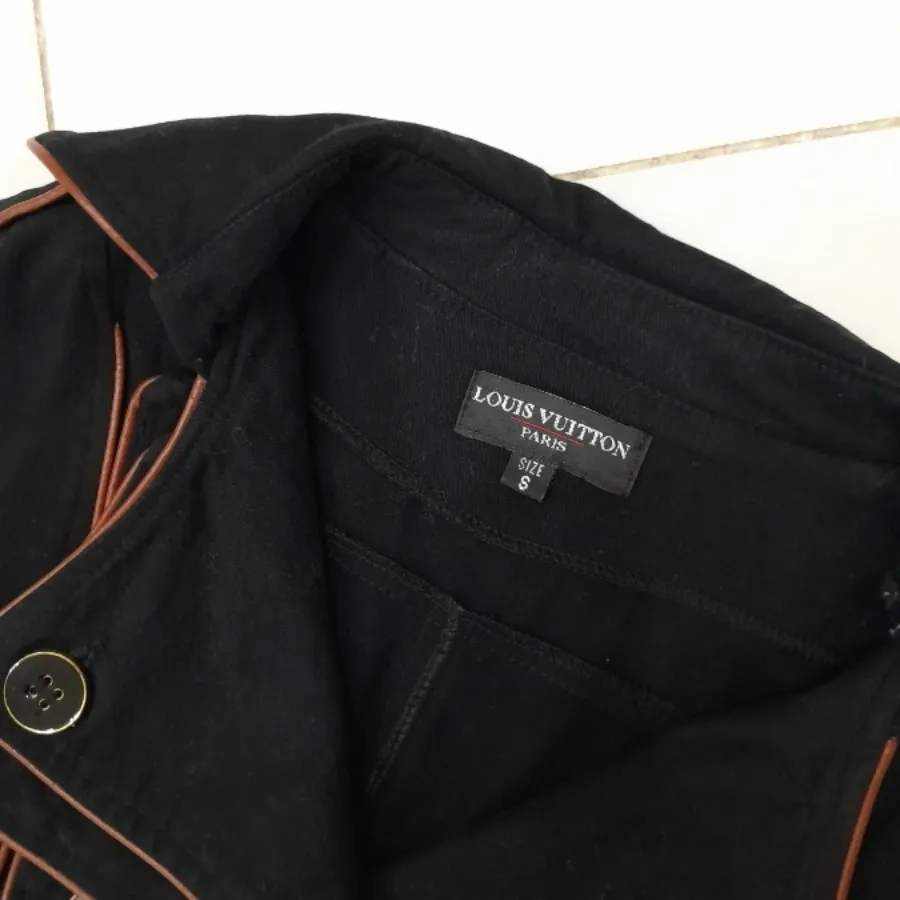 کت 4دکمه یقه اینگلسی