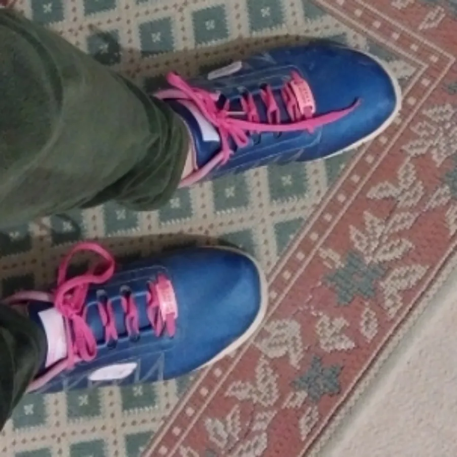 کتونی سبک فومی