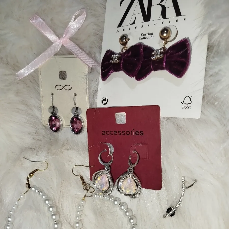 پنج تا گوشواره 260 تومن