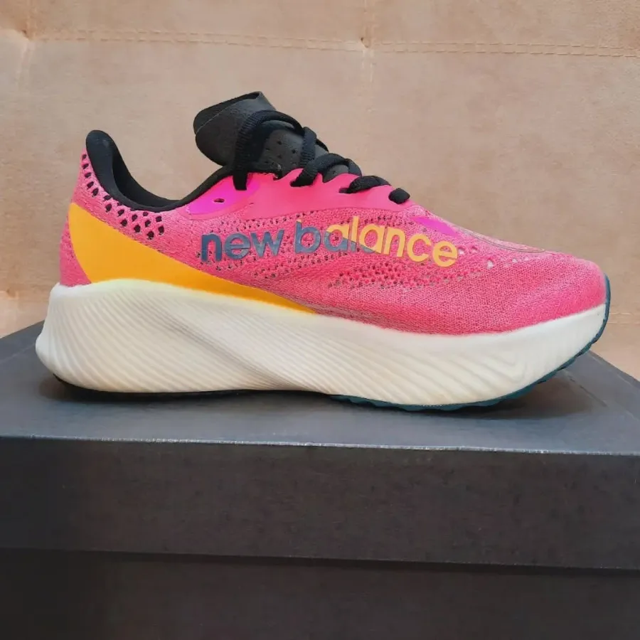 کتونی زنانه