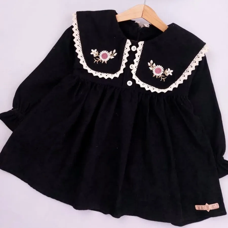 پیراهن مخمل یقه گلدوزی ?