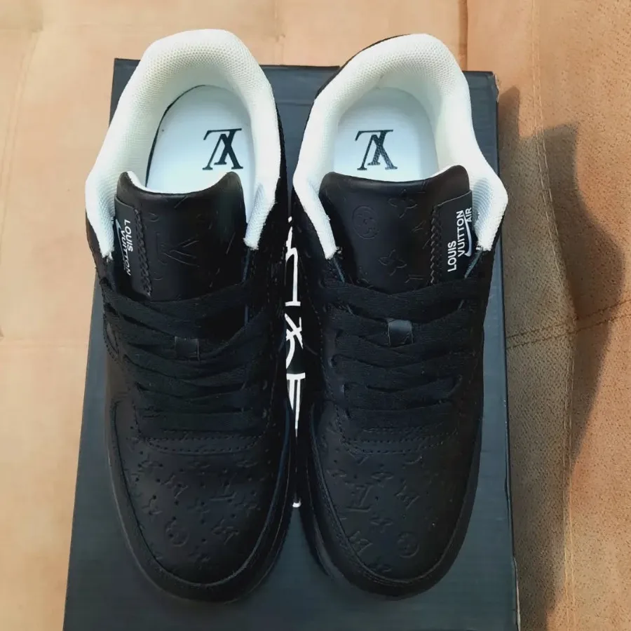 کتونی زنانه