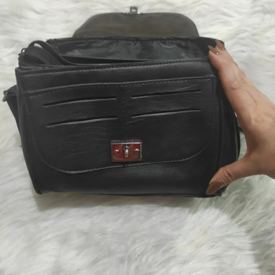 کیف مشکی چرم