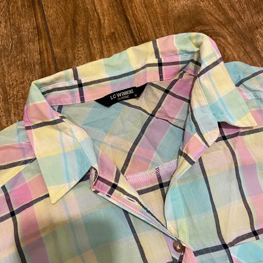 پیراهن چهارخانه