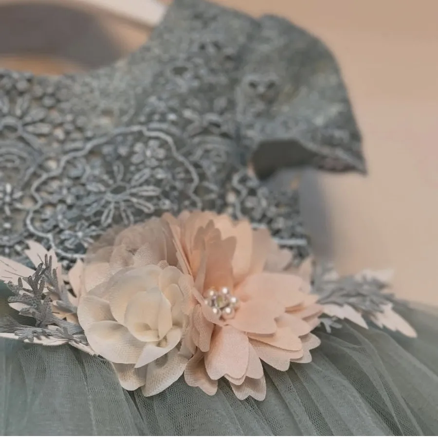 پیراهن دخترانه