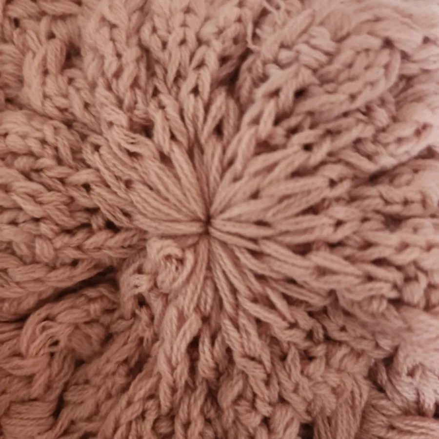 کلاه بافت ناز