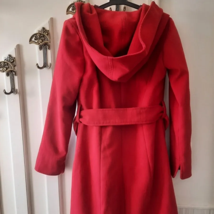 پالتو هم کلاهدارهم شنلدار