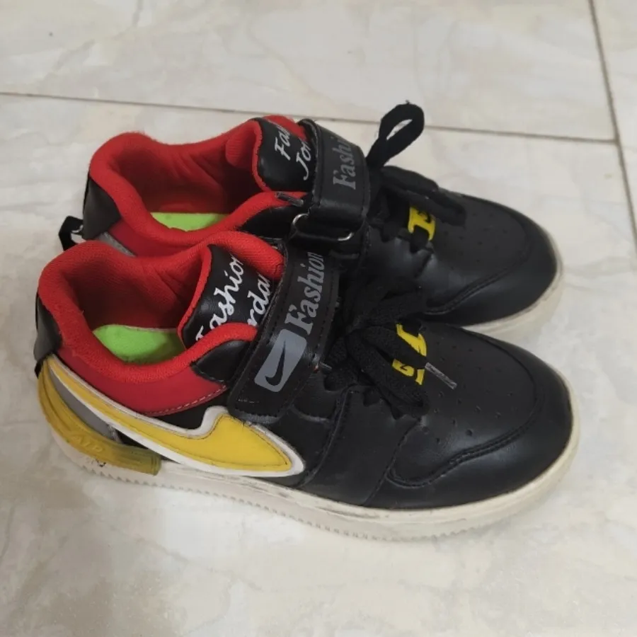 کتونی پسرانه