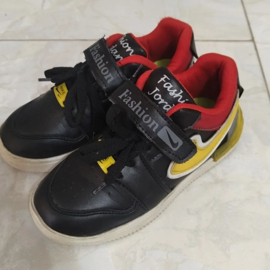 کتونی پسرانه