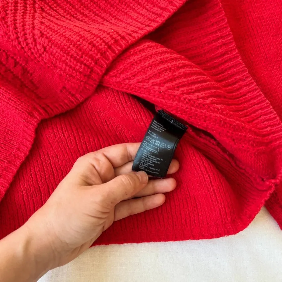 بافت قرمز اچ اند ام