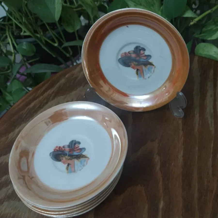 نعلبکی قدیمی