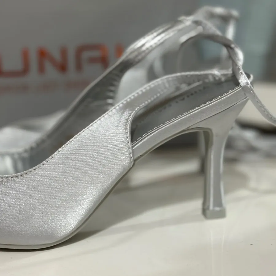 کفش برند yunai