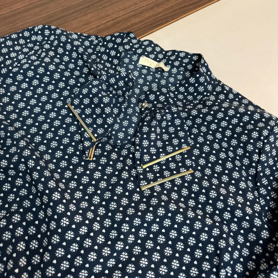 شومیز سرمه ایی