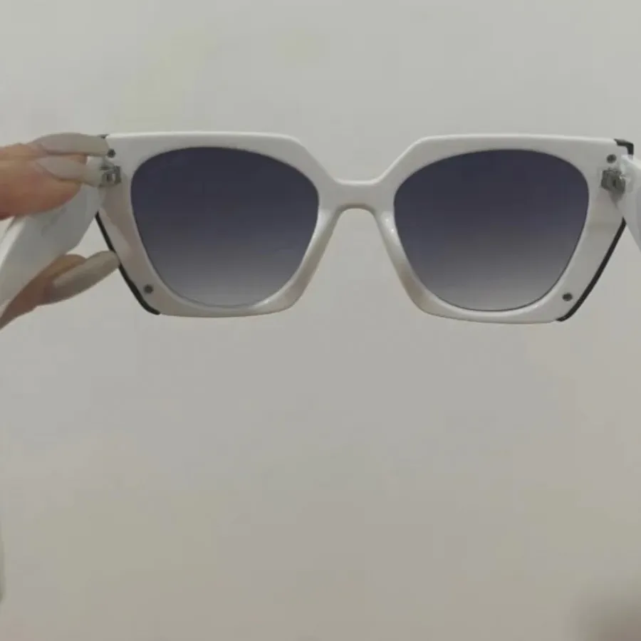 عینک پرادا مستر نو