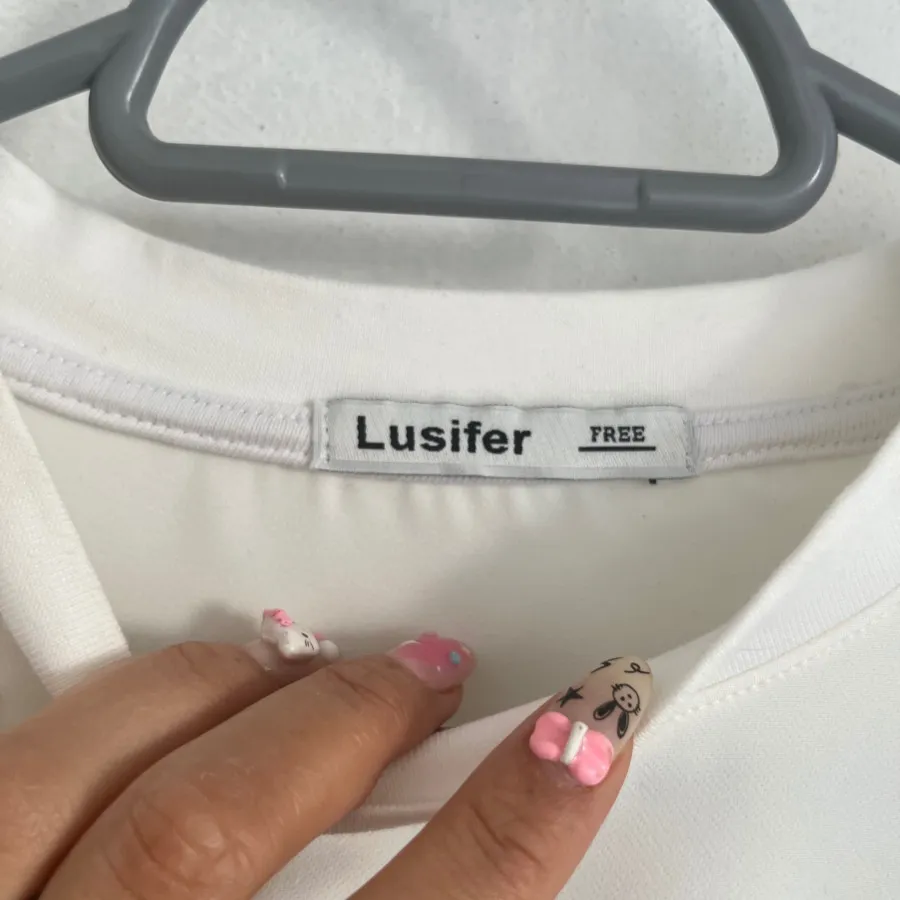 پیراهن لوسیفر