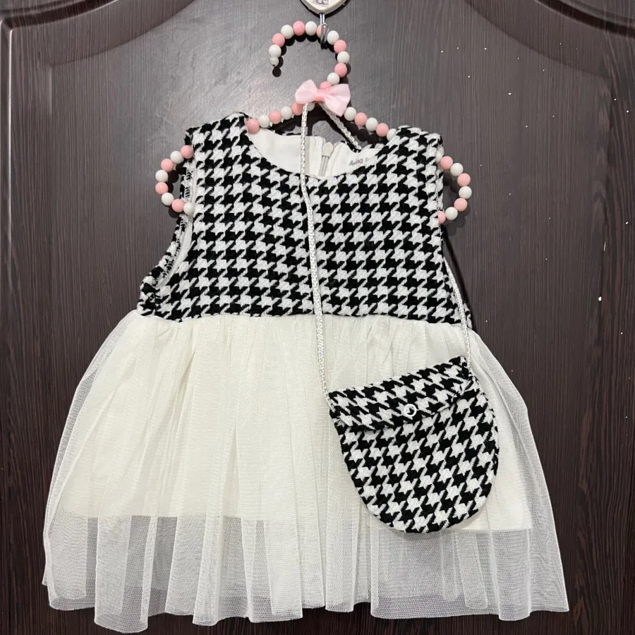 پیرهن نوزادی