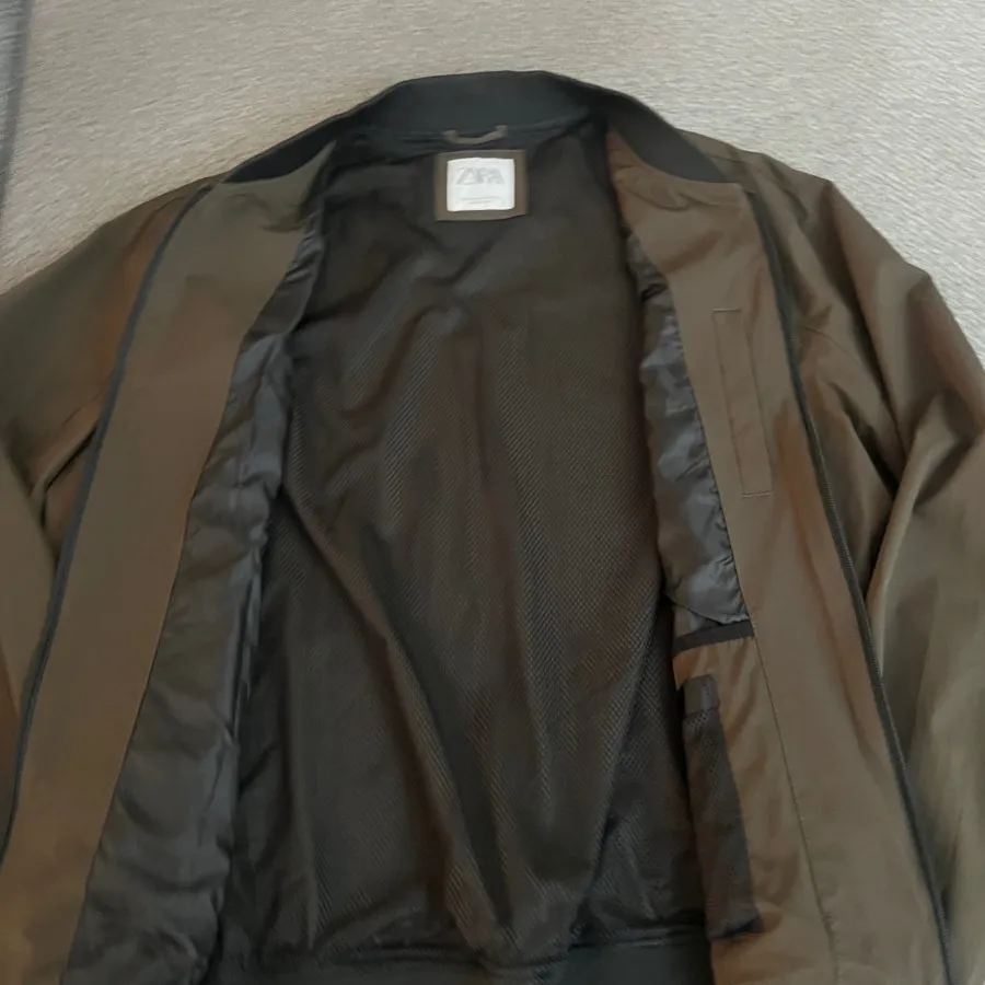 کت ( بادگیر) zara