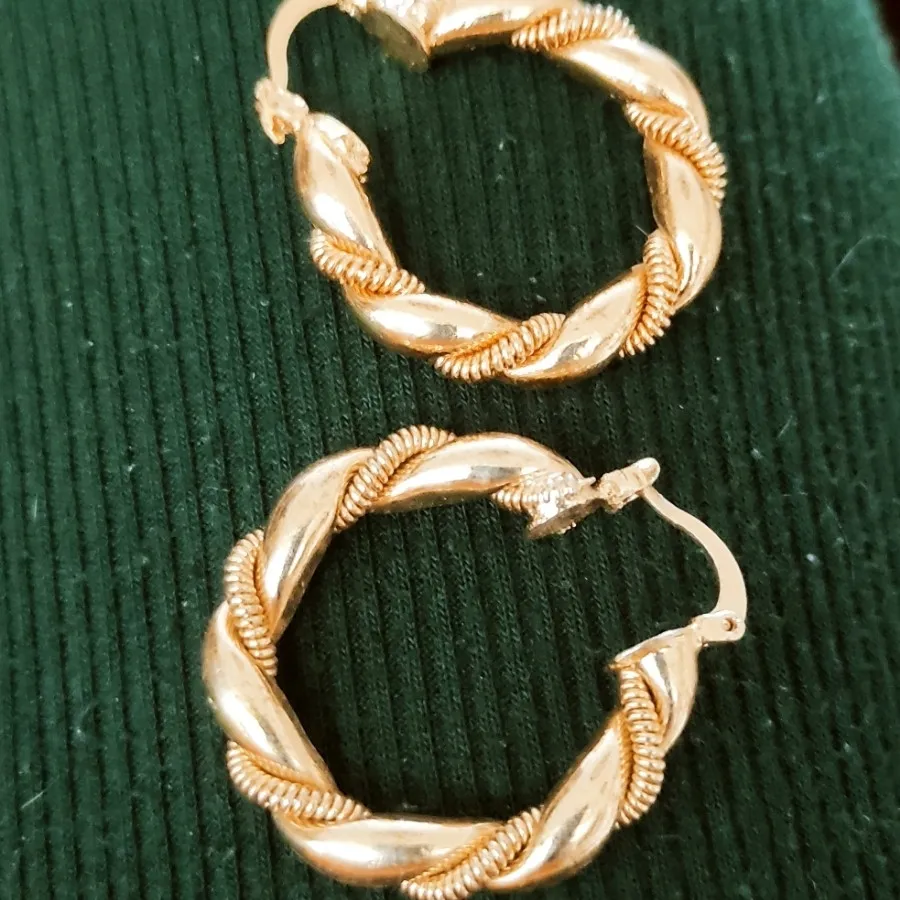 گوشواره  زیباوشیک کپی طلا