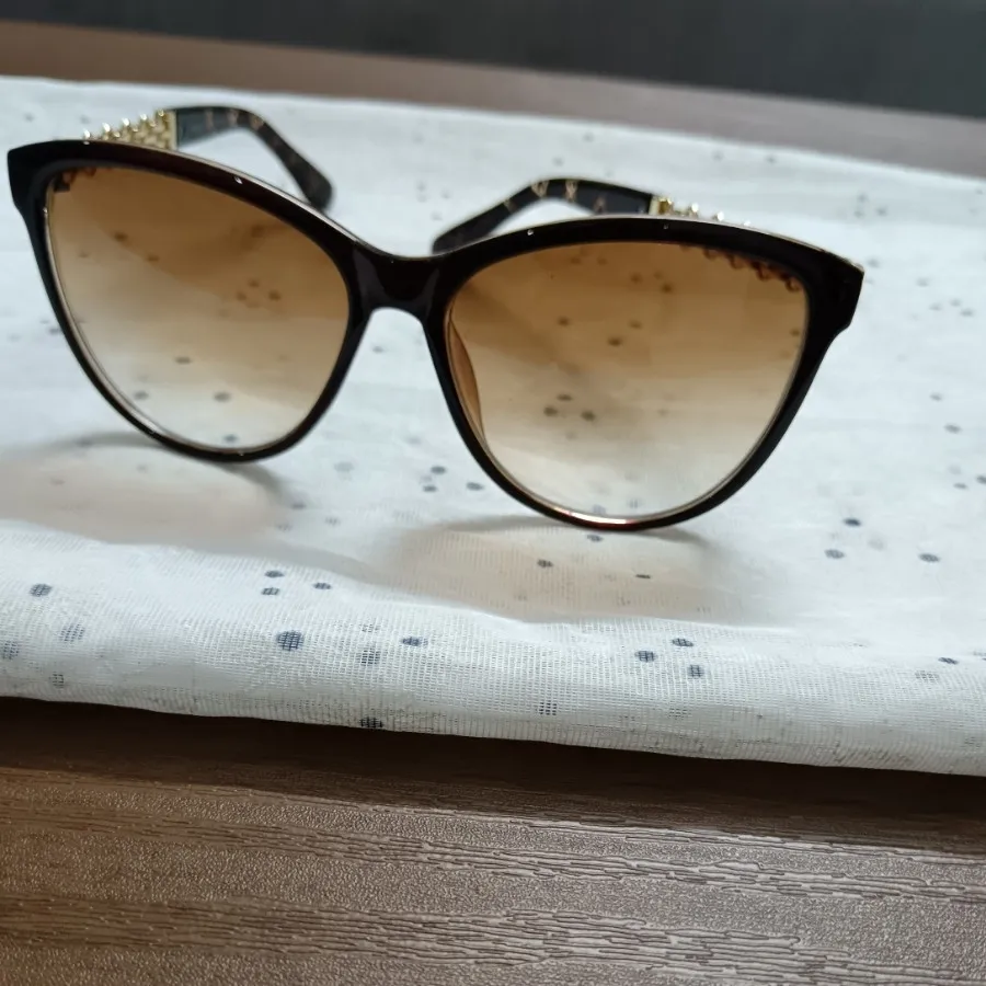 عینک آفتابی