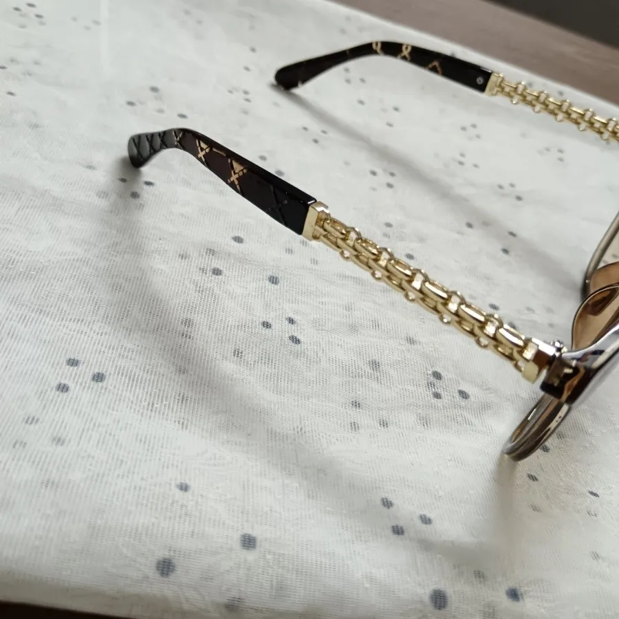 عینک آفتابی