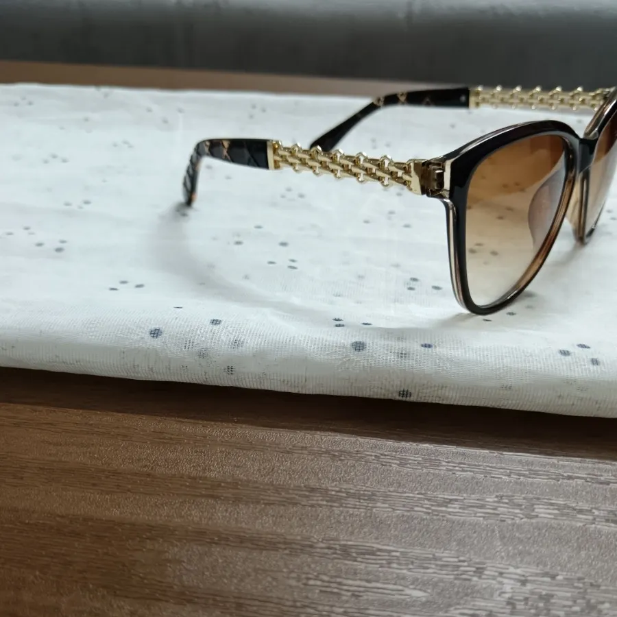 عینک آفتابی