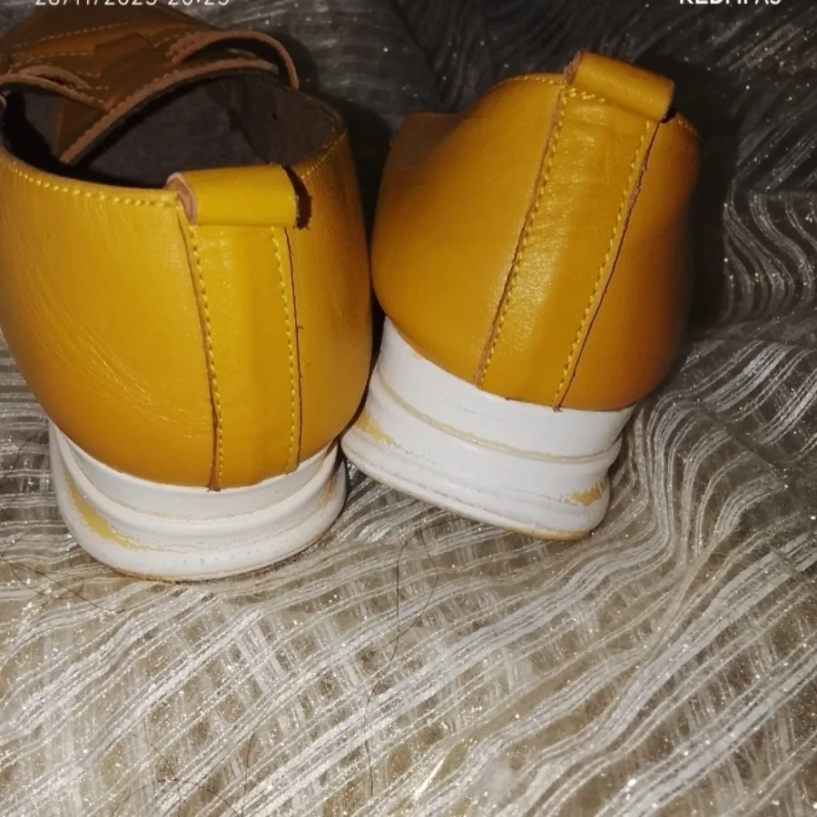 کفش کاملا طبی