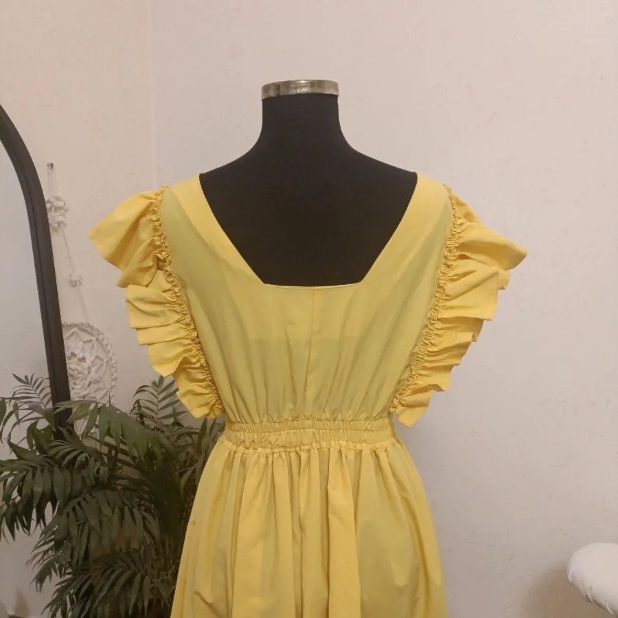 پیراهن عروسکی