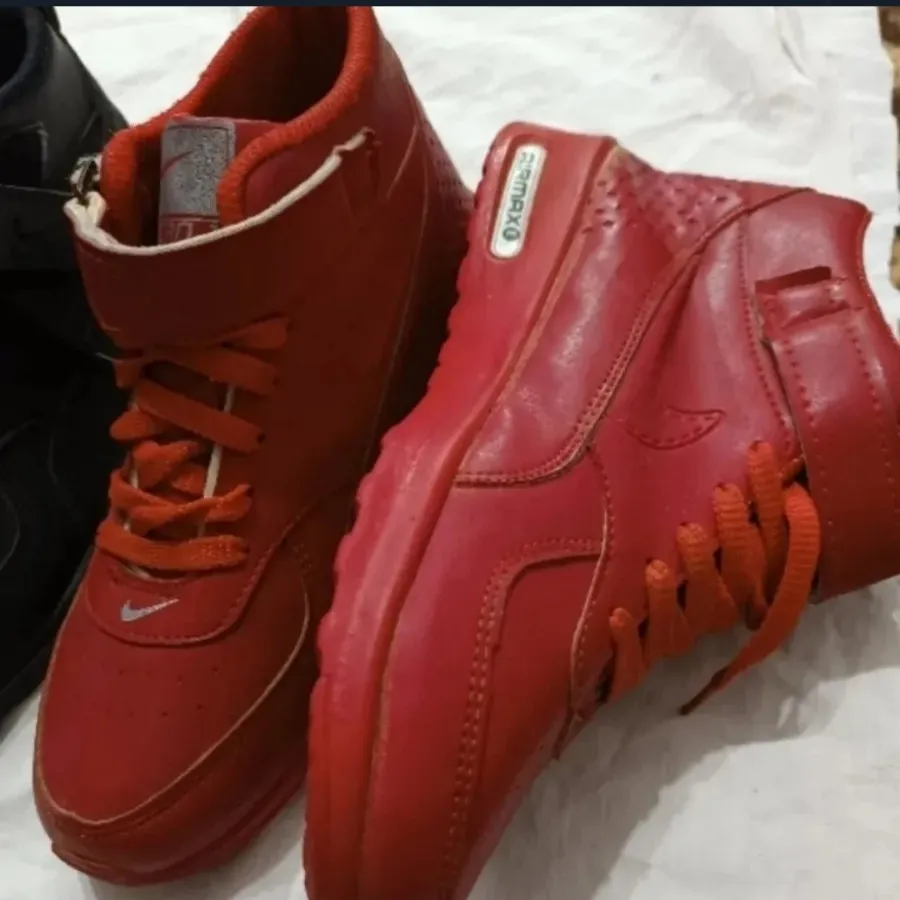 کتونی ساقدار